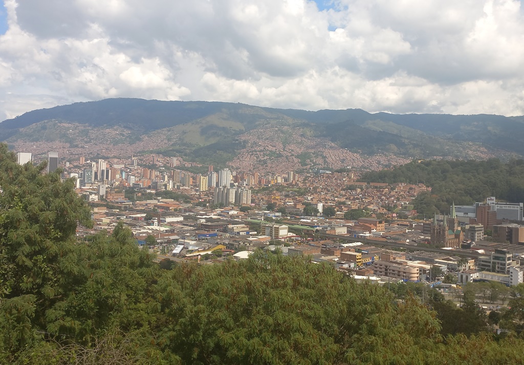 Medellin desde el Cerro Nutibara Colombia