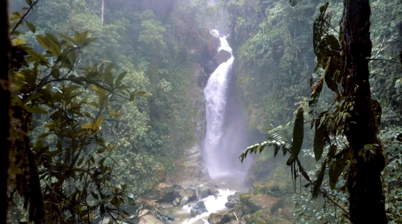 Cascadas Río Verde - Reserval Natural de Cordoba Quindio - Colombia