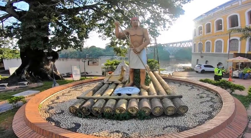 El Boga - El monumento de pescadores en Girardot