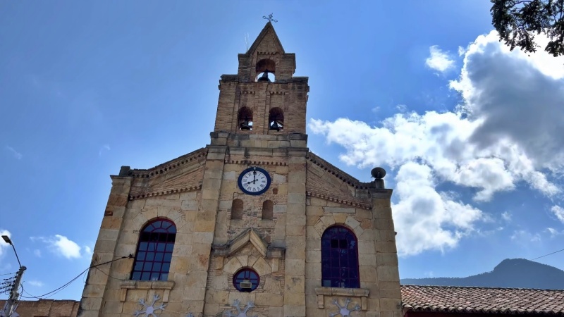 Iglesia Divino Salvador de Sopó – Elturismoencolombia.com