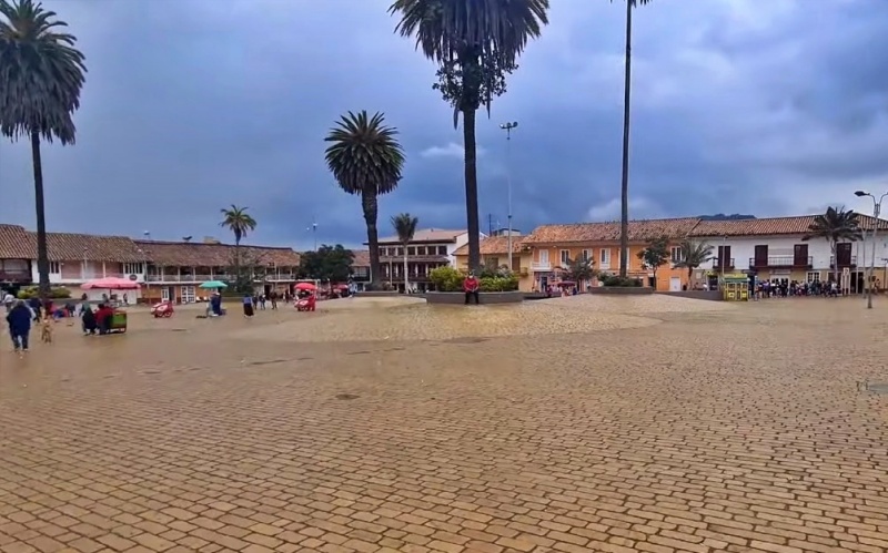 El Corazón Histórico de Zipaquirá, la Plaza de los Comuneros
