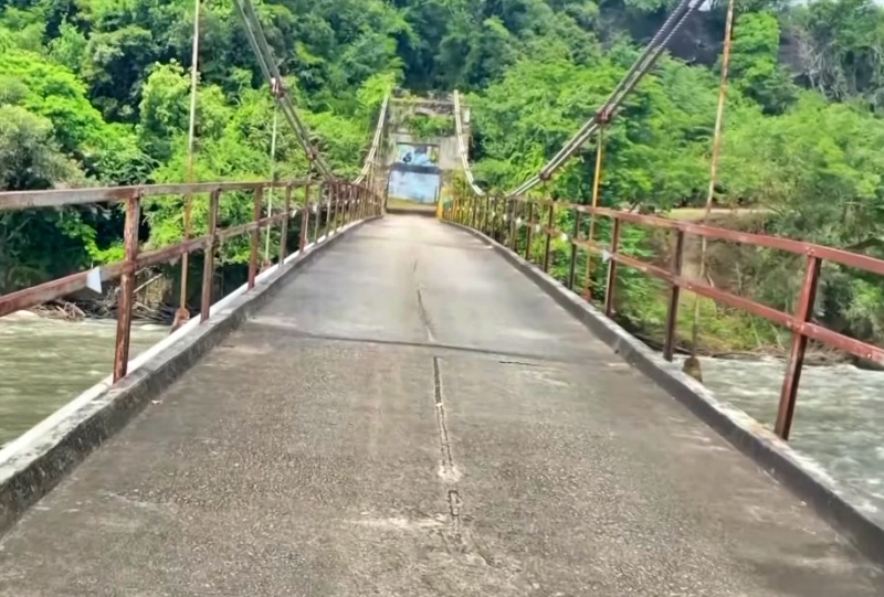 Puente de los Suspiros en Agua de Dios, Cundinamarca Colombia
