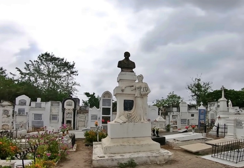 Tumba de Candelario Obeso en el cementerio de Mompox