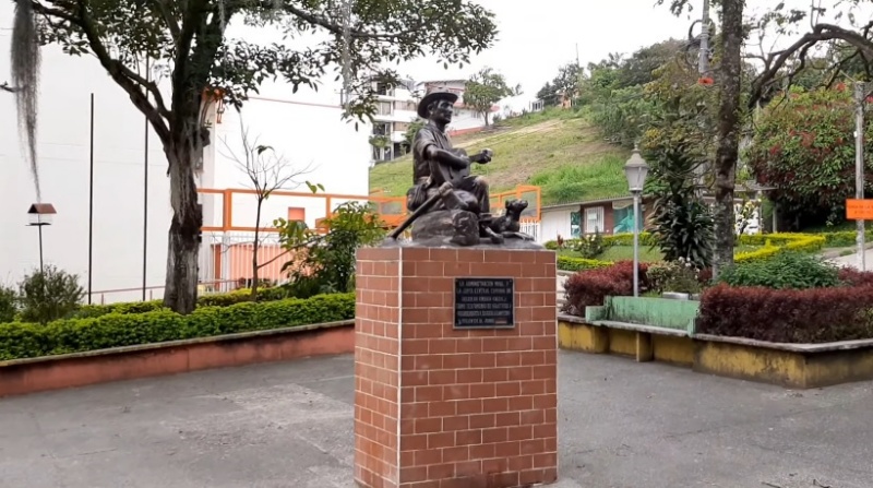 MONUMENTO AL CAMPESINO en Belen de Umbria - Risaralda Colombia