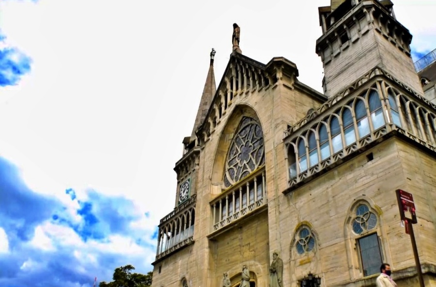 La Catedral Basílica Metropolitana Nuestra Señora del Rosario de Manizales, Caldas - Colombia