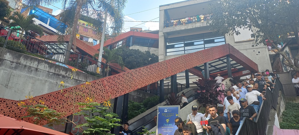 ¿Cómo llegar a la Comuna 13?