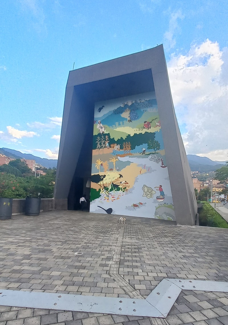 Museo Casa de la Memoria - Medellín Antioquia