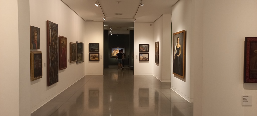 4 pisos de historia y arte en el Museo de Antioquia - Medellin Colombia