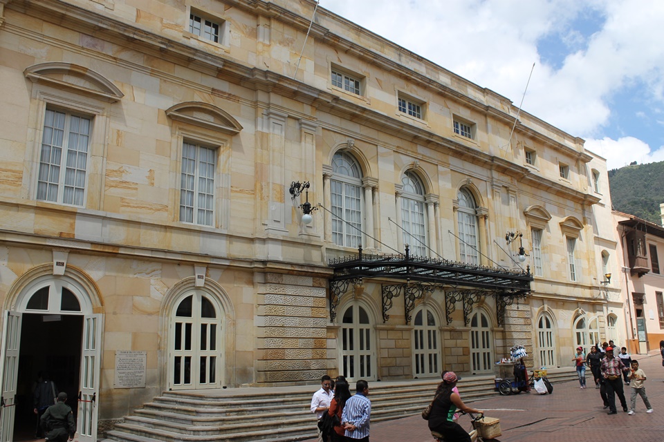 Teatro de Cristobal Colon en Bogotá Colombia