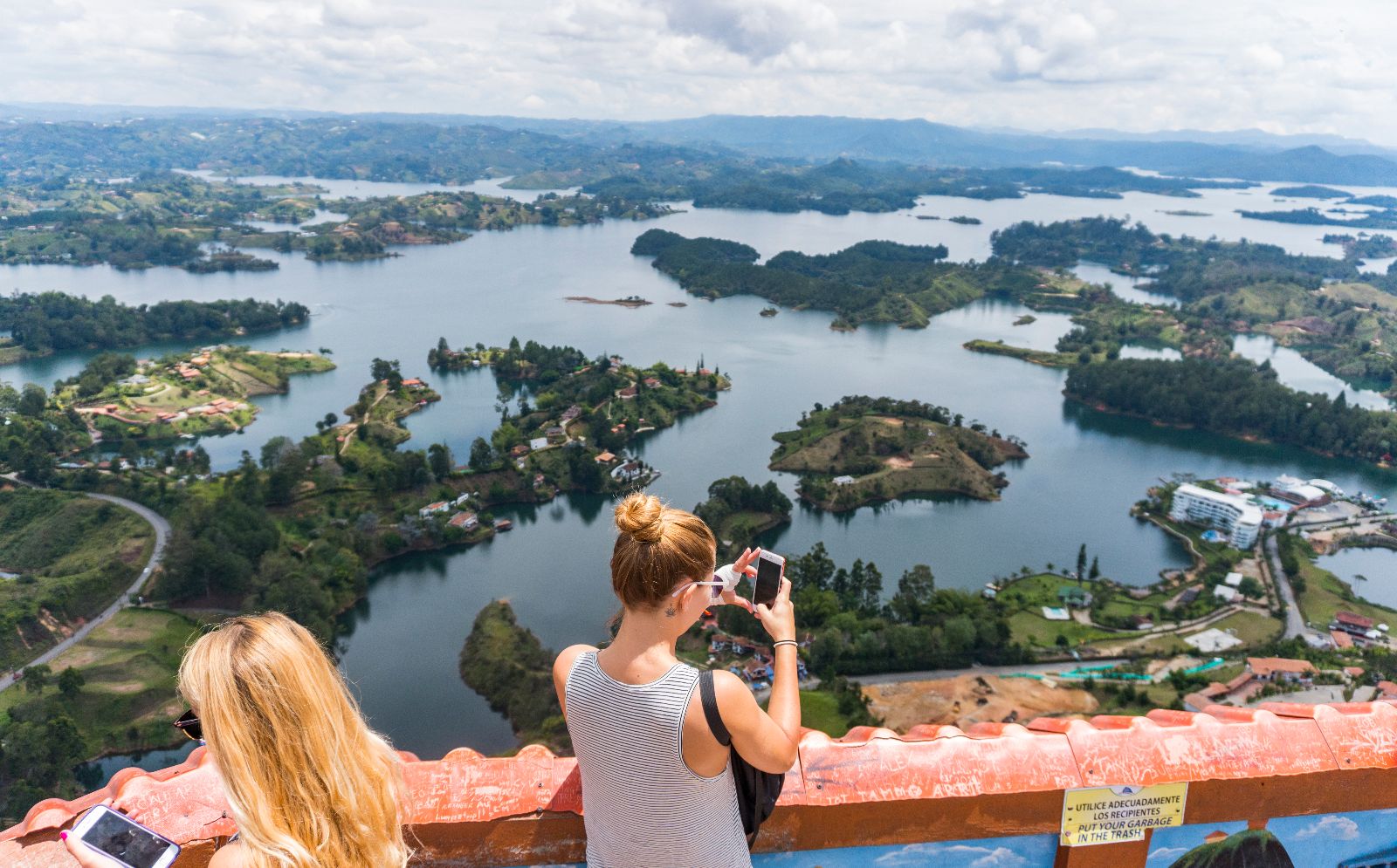 Guía de Viaje de Guatapé Antioquia - Colombia Travel