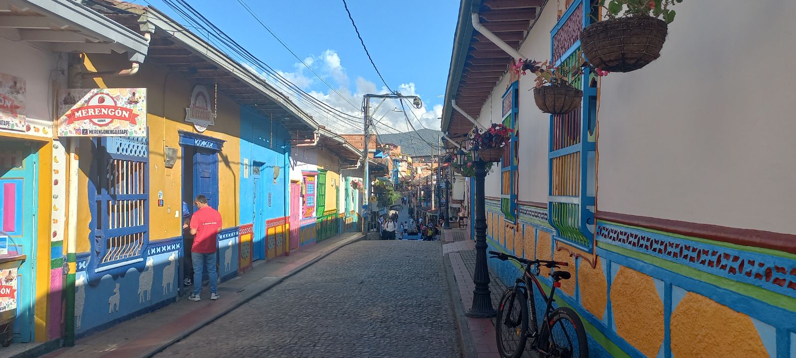 Calle del Recuerdo - Guatapé Colombia