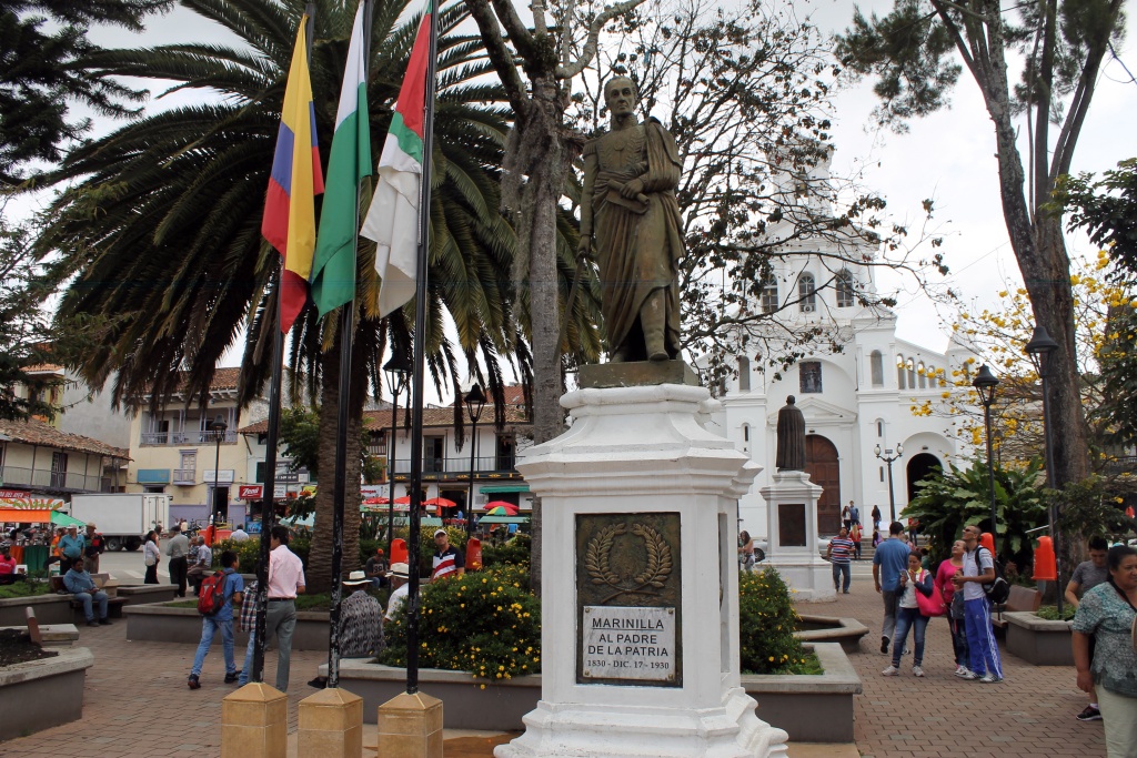 Plaza Principal del Municipio de Marinilla - Antioquia Colombia