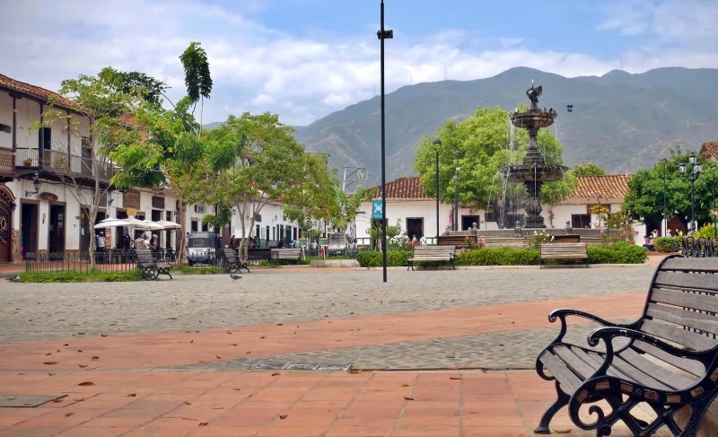 Plaza Pincipal - Plaza Mayor Simon Bolivar - Santa Fe de Antioquia - Colombia