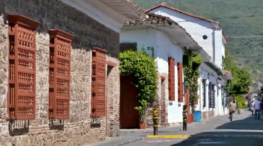 Hermosas casas coloniales de Santa Fe de Antioquia - Colombia