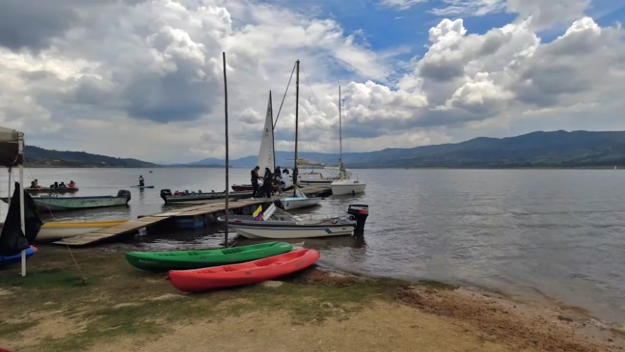 Embalse de Tominé - Pueblo cerca de Guatavita
