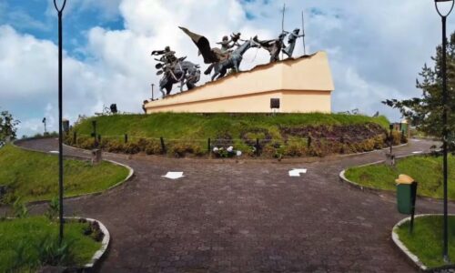 Monumento a los Colonizadores Caldas Colombia Monumento a los Colonizadores Caldas Colombia