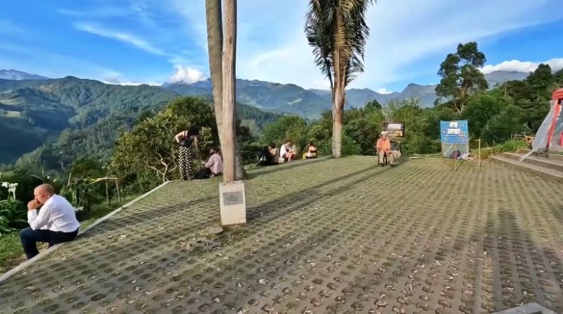 Mirador de Salento Alto de la Cruz en Quindio, Colombia