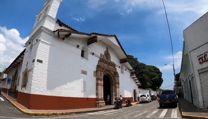 Guía de Viajes de Buga Valle del Cauca - Colombia Travel