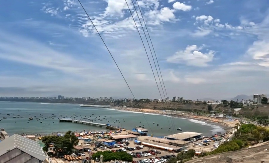 Playa los Pescadores - Lima