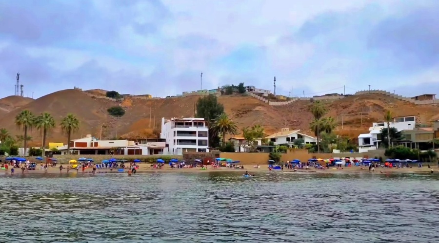 Playa Pucusana - Lima Perú