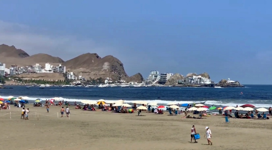 Balneario Y Playa Santa María - Lima Perú