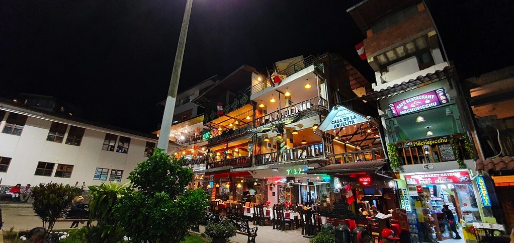 Restaurantes y bares en Aguas Calientes - Pueblo Machu Picchu