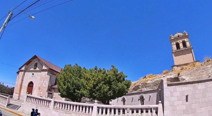 Templo de Yauri, esta construcción de piedra fue edificada a comienzos del siglo XX